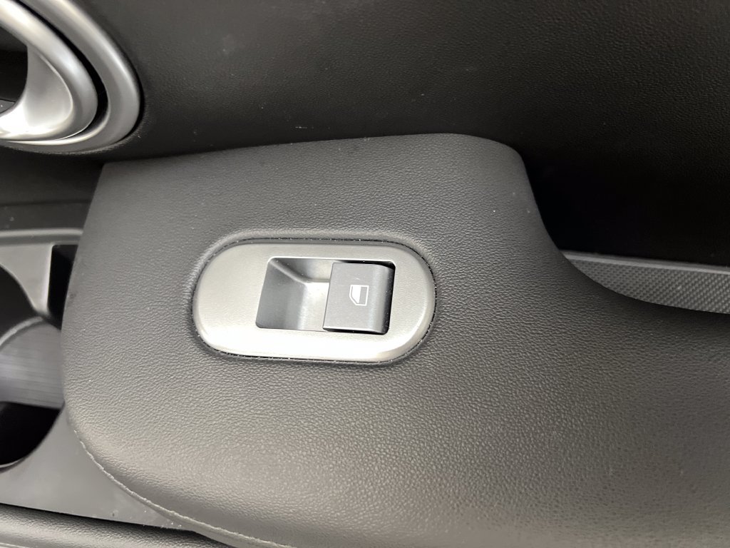 Used 2026 Hyundai Palisade SEL FWD image 28