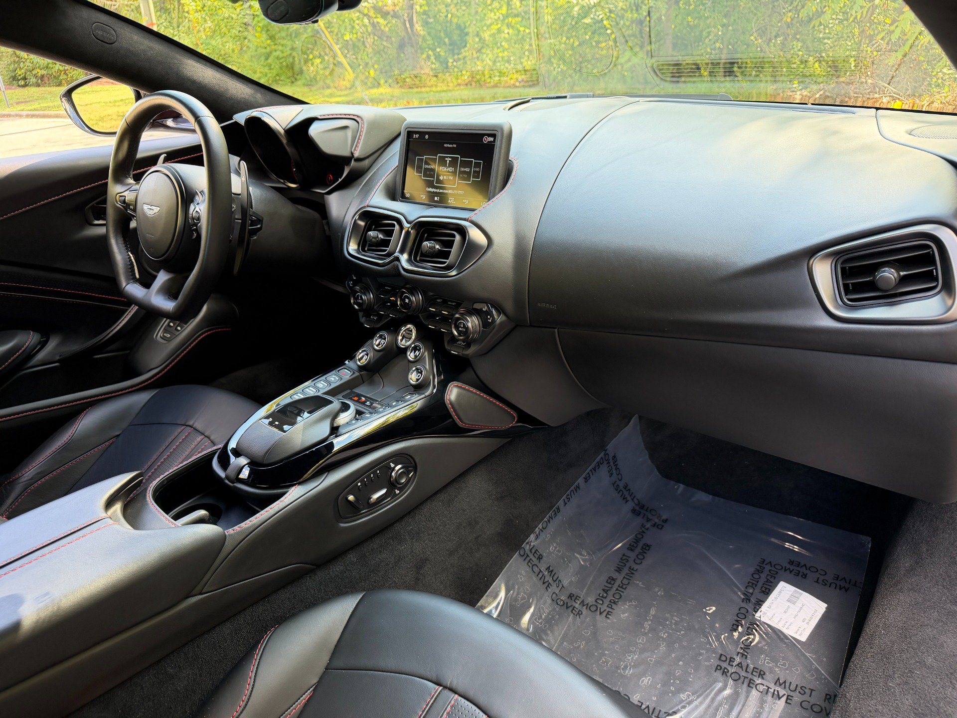 Used 2020 Aston Martin V8 Vantage Coupe RWD image 59