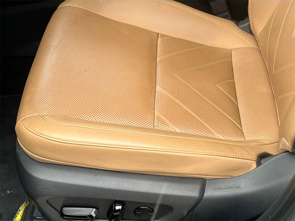 Used 2024 Lexus NX 450h+ AWD w/ Luxury Package image 20