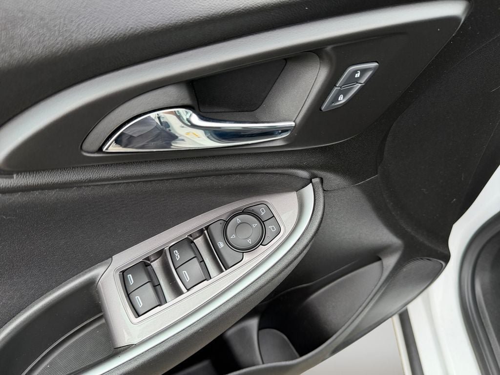 Used 2024 Chevrolet Malibu LT FWD image 21