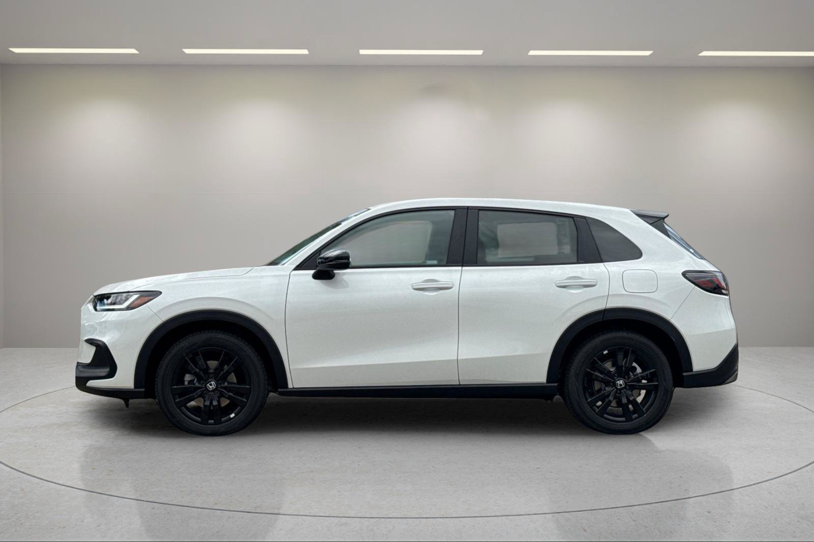 New 2027 Honda HR-V Sport image 2