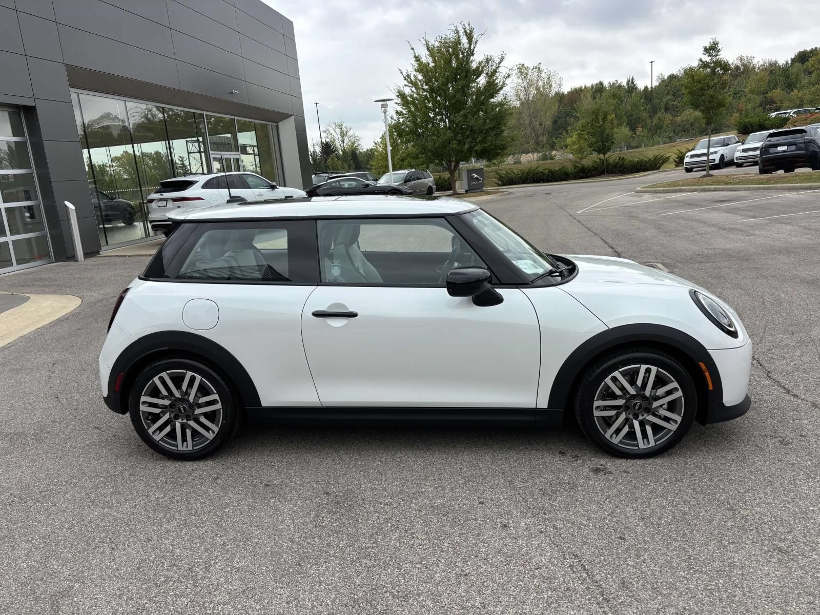 New 2026 MINI Cooper S FWD image 8