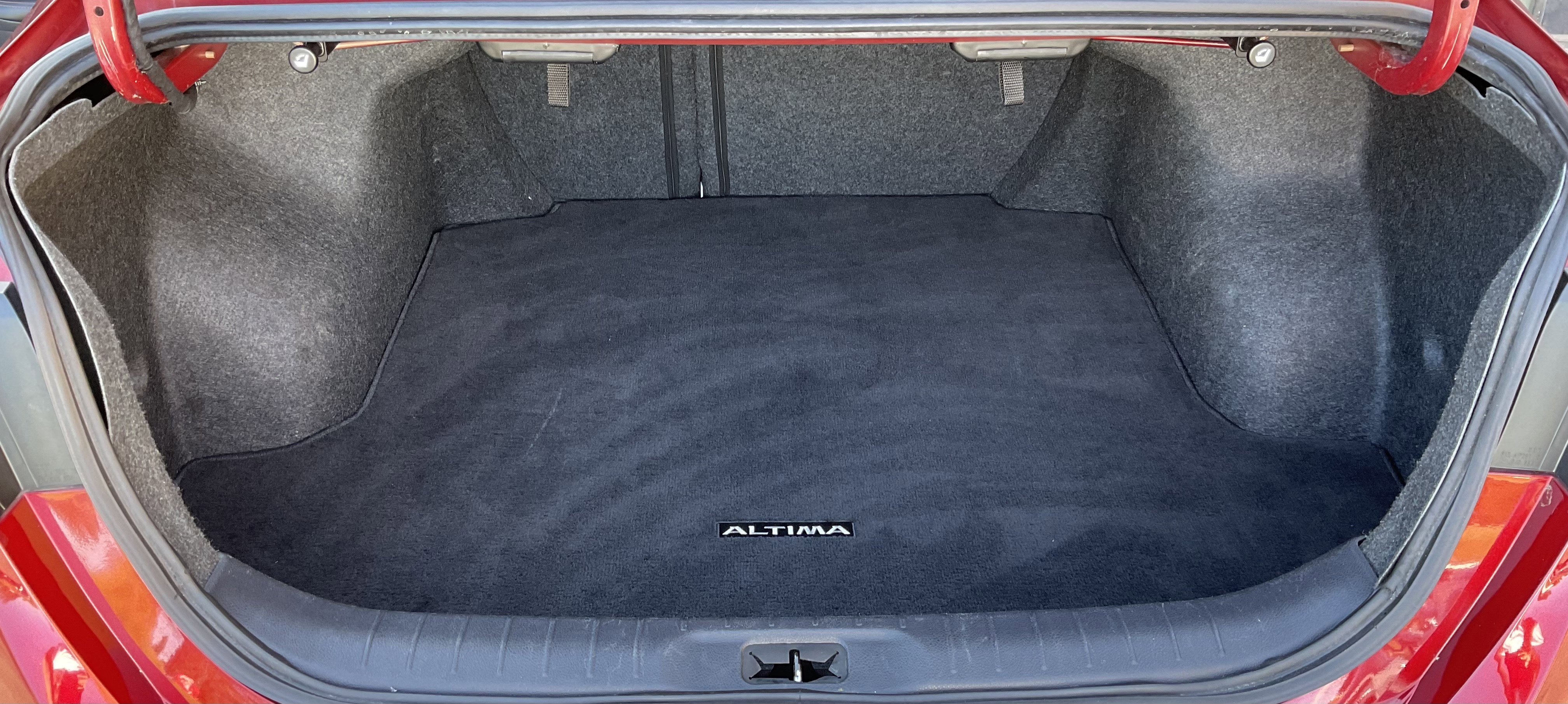 Used 2022 Nissan Altima 2.5 SR image 39