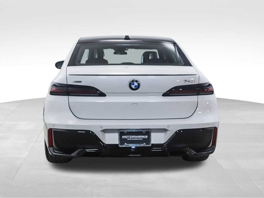 New 2026 BMW 740i xDrive w/ Premium Package image 4