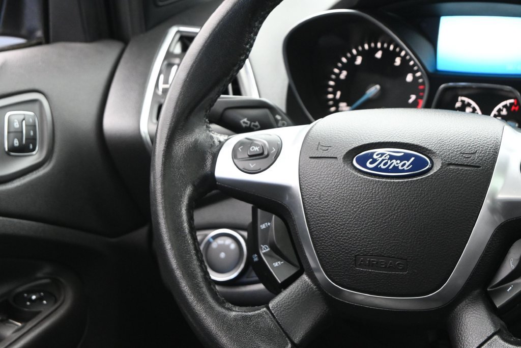 Used 2013 Ford Escape Titanium w/ Class II Trailer Tow Pkg AWD/4WD image 22