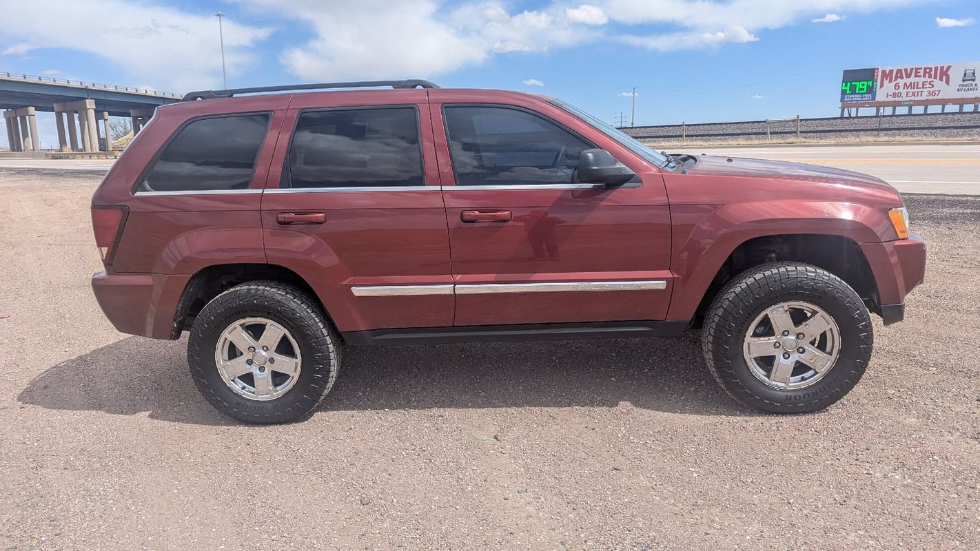 Used 2007 Jeep Grand Cherokee Limited AWD/4WD image 6