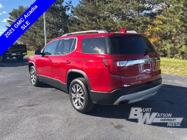 Used 2021 GMC Acadia SLE w/ Driver Convenience Package FWD image 4