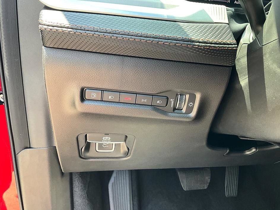 New 2026 Jeep Cherokee Limited AWD/4WD image 16
