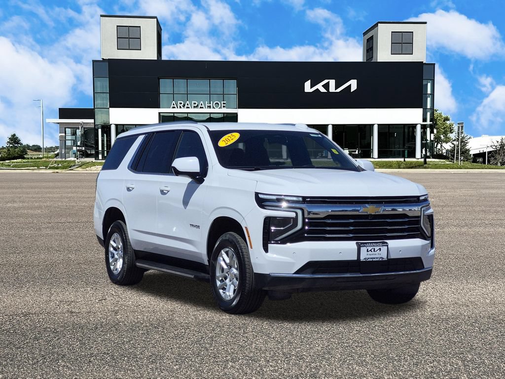 Used 2025 Chevrolet Tahoe LT AWD/4WD image 2
