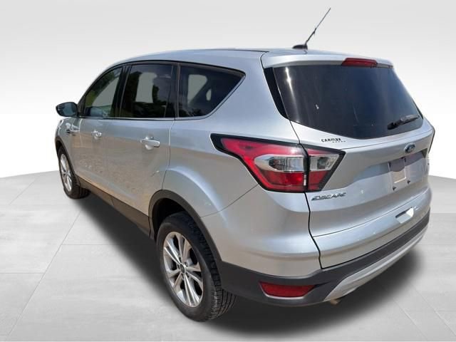 Used 2017 Ford Escape SE AWD/4WD image 5
