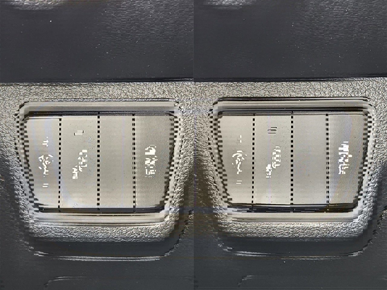 Used 2024 Kia Forte GT-Line w/ GT-Line Premium Package image 21