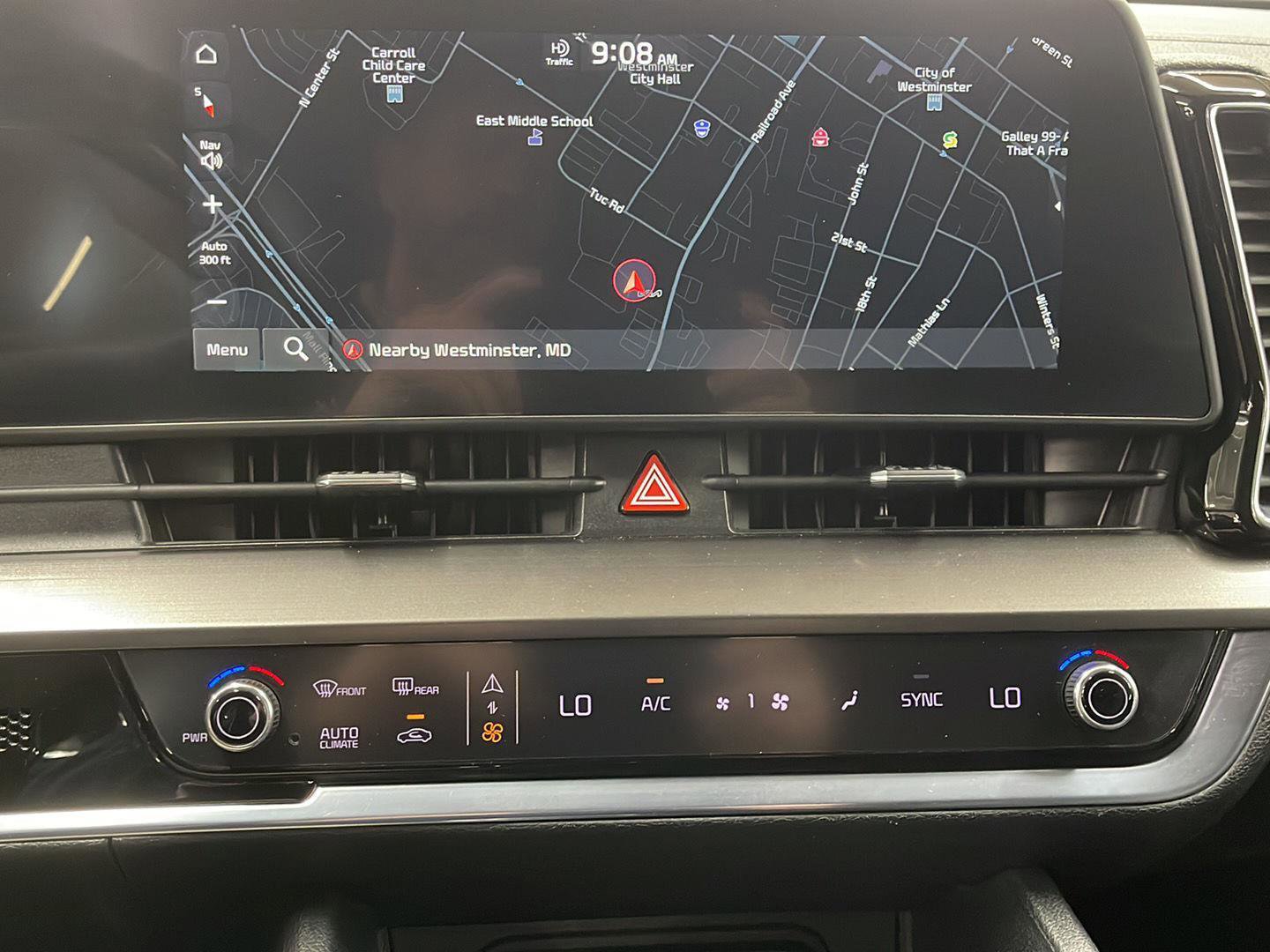 Used 2023 Kia Sportage EX image 9