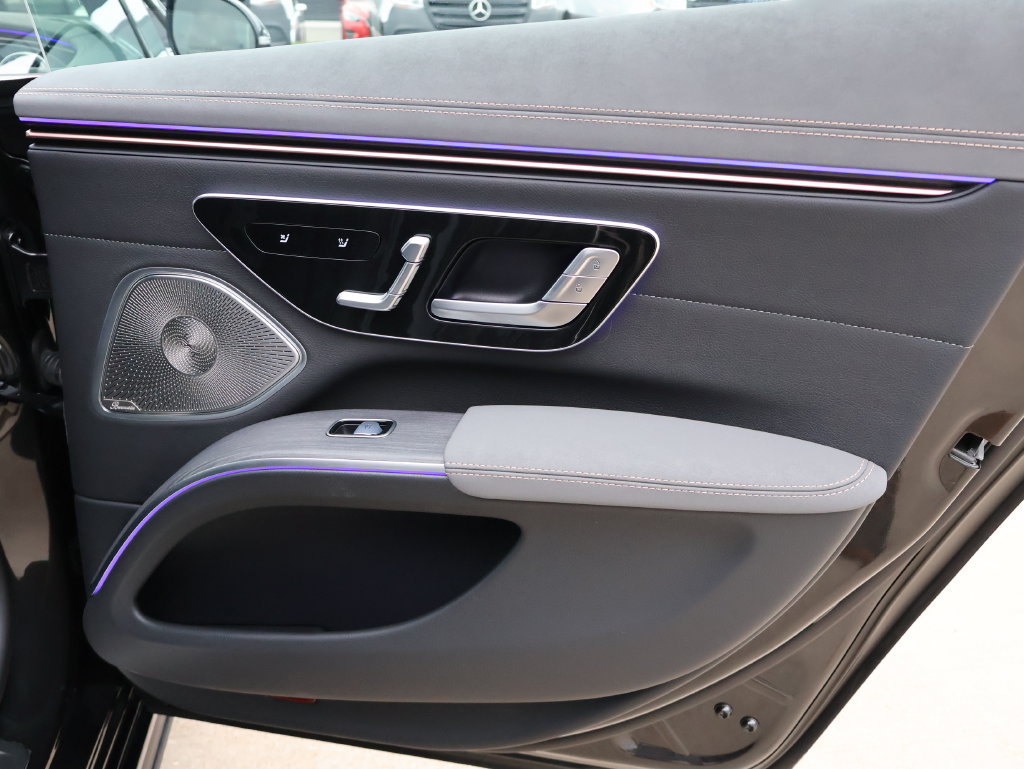 Certified 2024 Mercedes-Benz EQS 580 4MATIC Sedan image 16