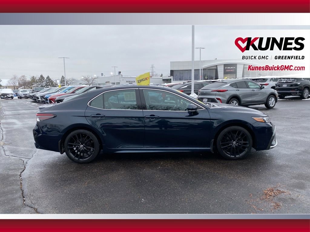 Used 2021 Toyota Camry XSE image 4