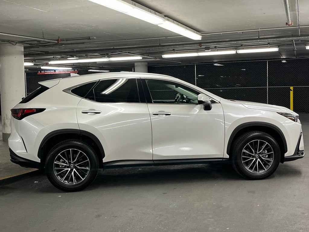 Used 2025 Lexus NX 250 FWD w/ Premium Package image 39