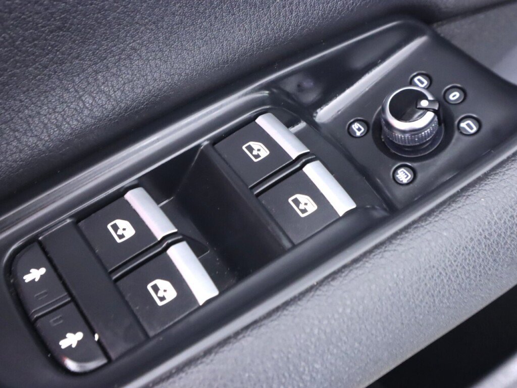 Used 2018 Audi Q7 3.0T Prestige w/ Prestige Package AWD/4WD image 29