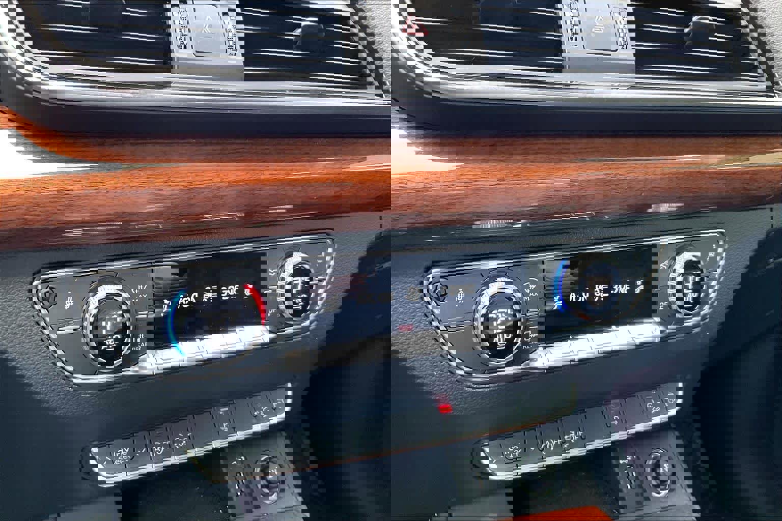 Used 2023 Audi Q5 2.0T Premium Plus w/ Premium Plus Package image 32