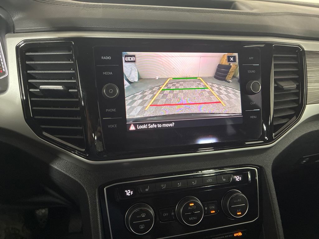 Used 2022 Volkswagen Atlas Cross Sport SE image 14