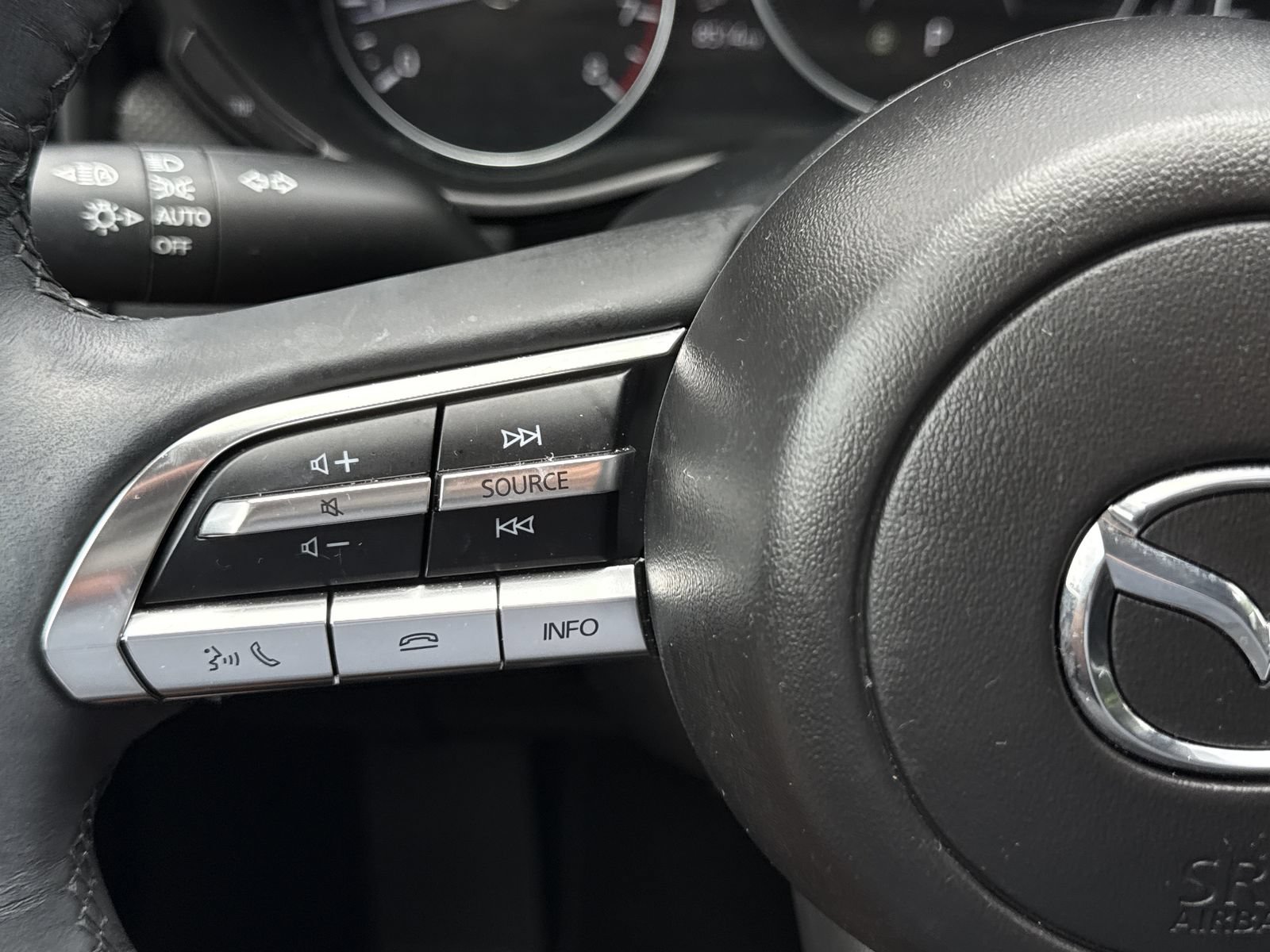 Used 2025 MAZDA CX-50 AWD 2.5 S w/ Select Package image 19