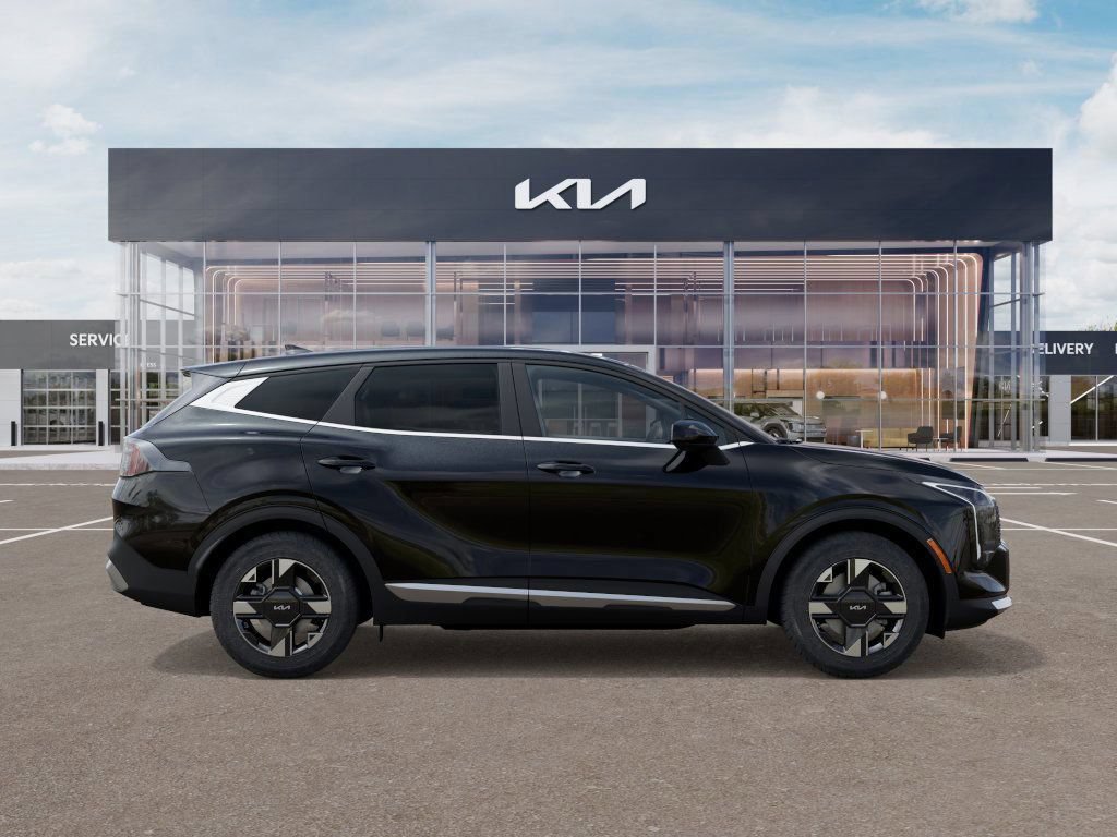 New 2026 Kia Sportage LX FWD image 7