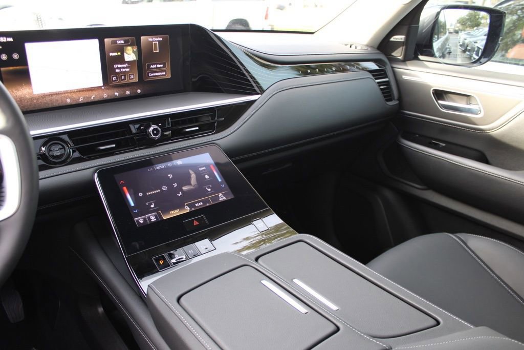 Certified 2025 INFINITI QX80 Pure RWD image 17