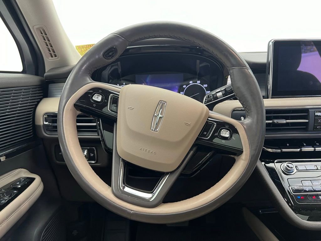 Used 2022 Lincoln Corsair FWD w/ Premium Package image 17