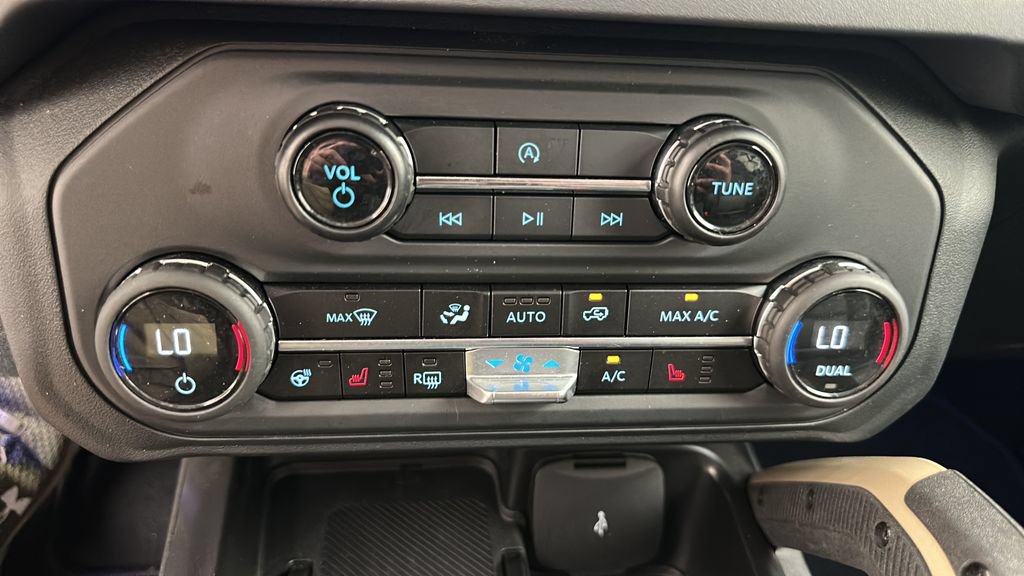 Used 2025 Ford Bronco Badlands AWD/4WD image 21