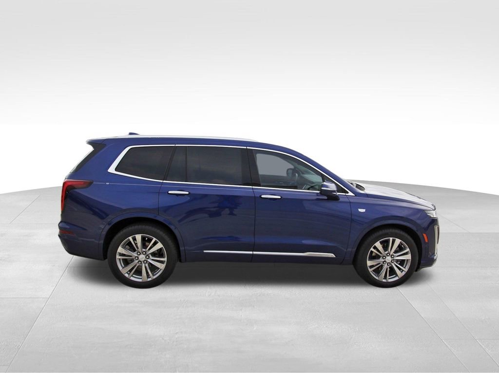 Used 2023 Cadillac XT6 Premium Luxury w/ Technology Package image 5