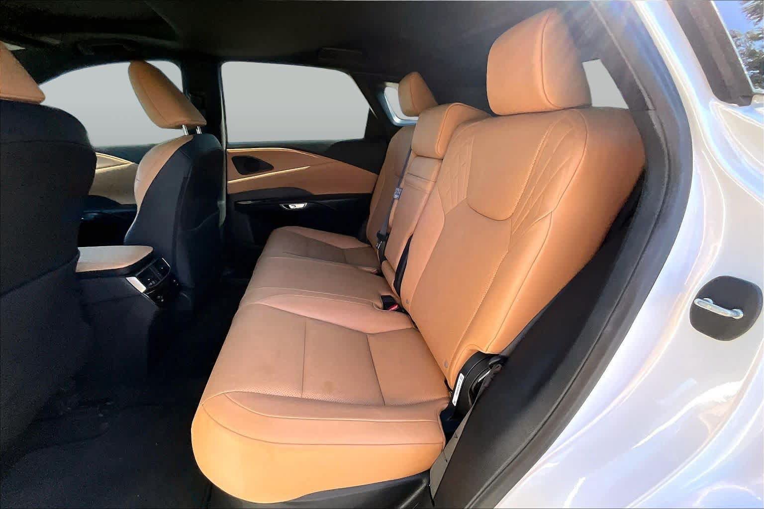 Used 2024 Lexus RX 350 Premium w/ Accessory Package (Z1) FWD image 21