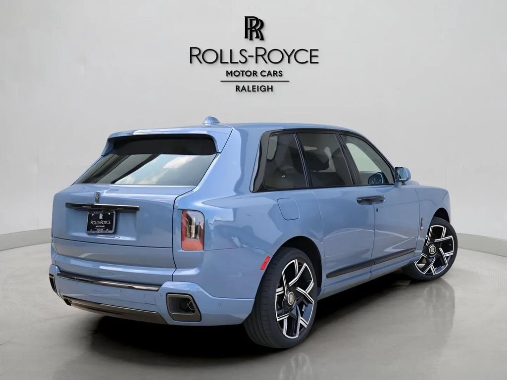 New 2027 Rolls-Royce Cullinan Black Badge AWD/4WD image 3