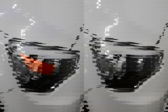 Used 2016 Kia Cadenza image 25