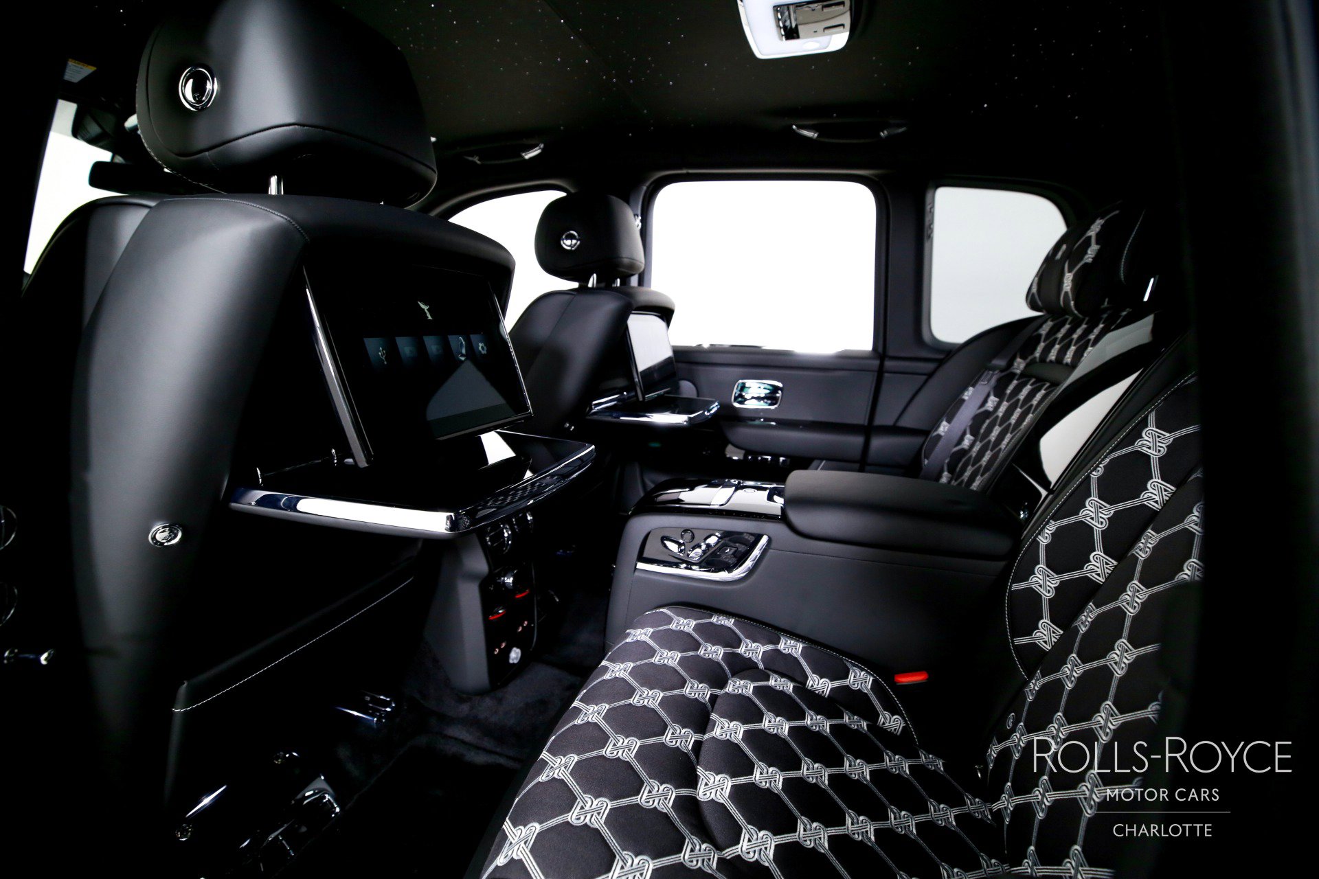 New 2026 Rolls-Royce Cullinan image 20