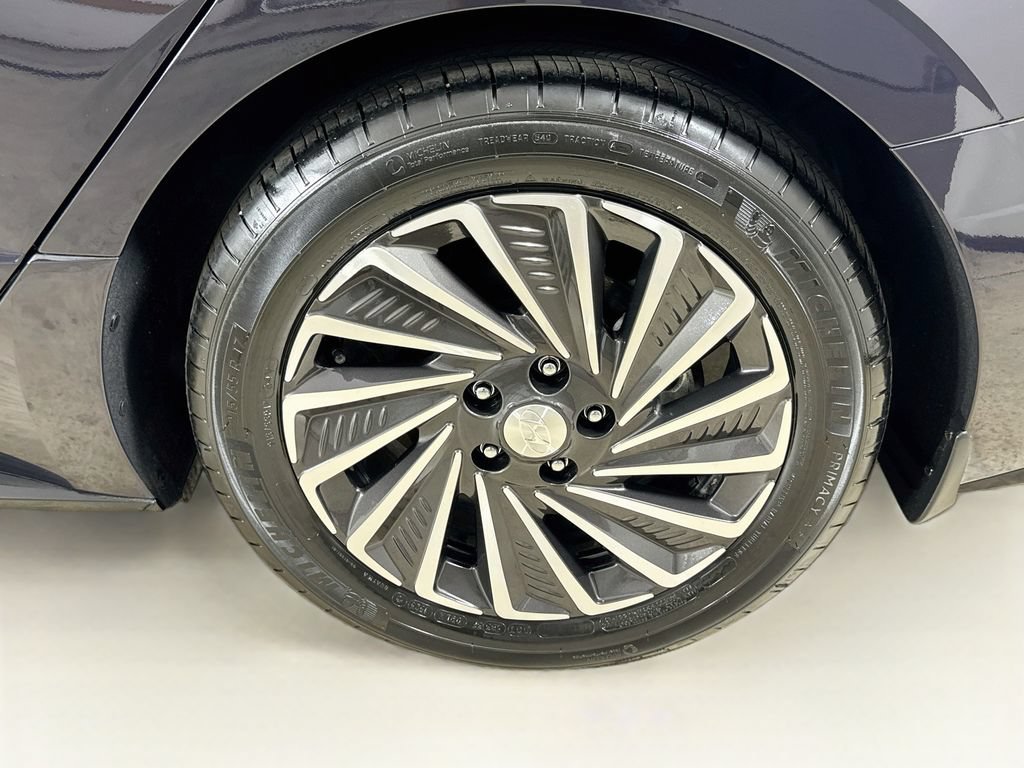 Used 2023 Hyundai Sonata Limited w/ Cargo Package FWD image 28