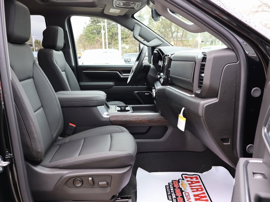 New 2025 GMC Sierra 2500 SLT w/ SLT Premium Package image 49