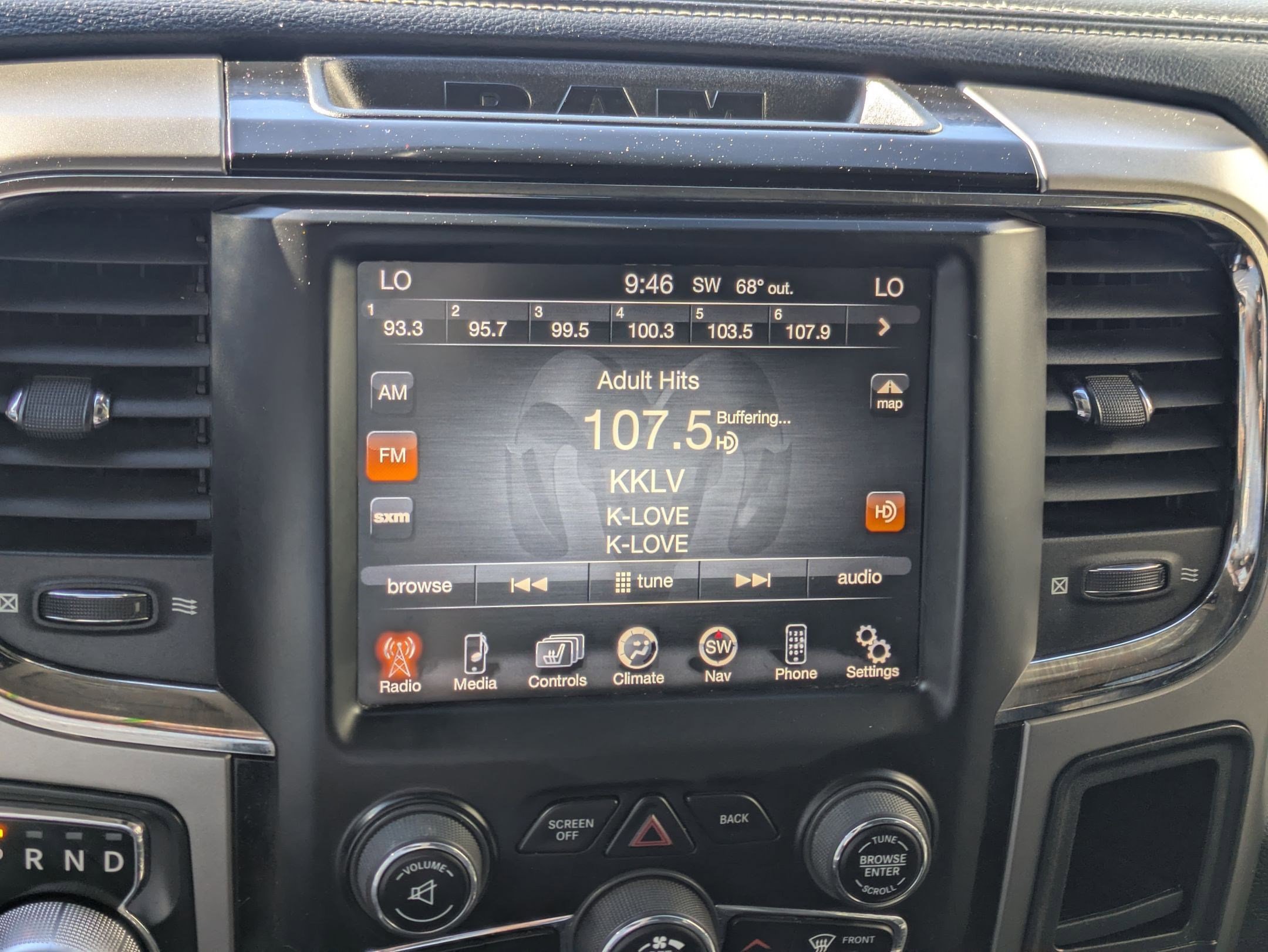 Used 2014 RAM 1500 Sport w/ Sport Premium Group image 24