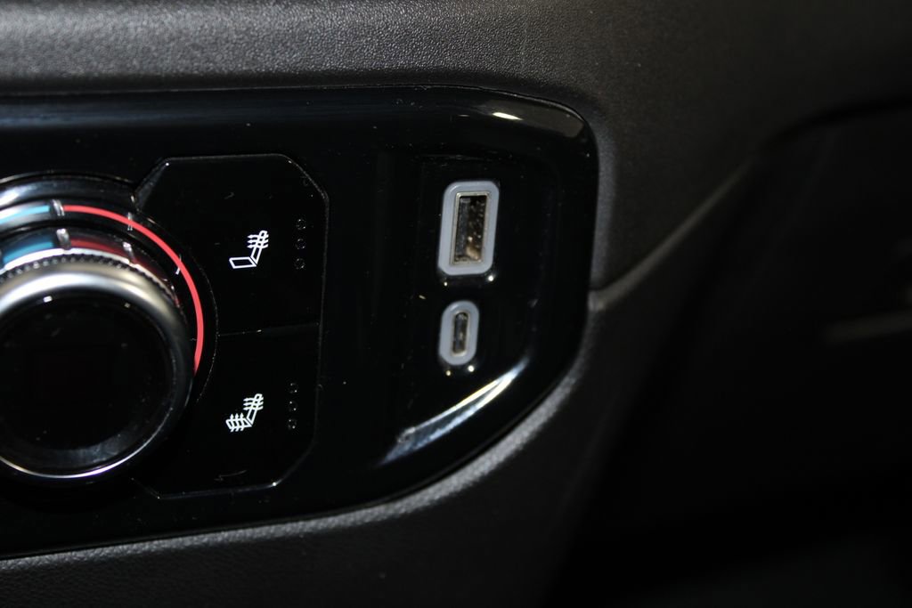 Used 2024 GMC Sierra 1500 SLT image 45