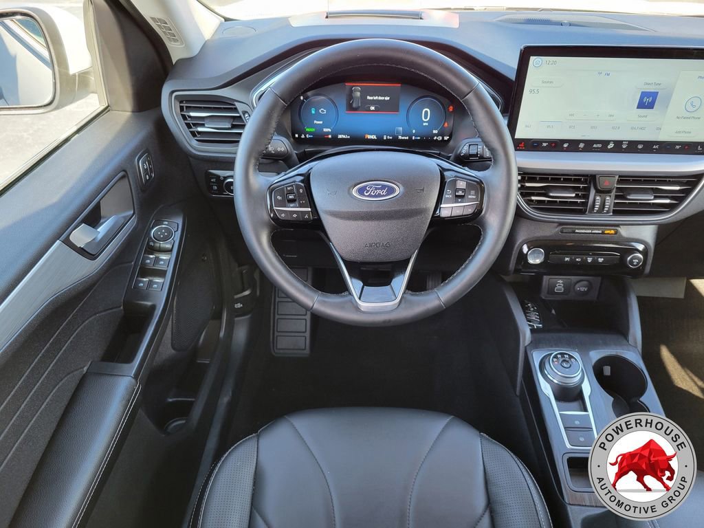 Certified 2025 Ford Escape SE w/ PHEV Premium Package image 20