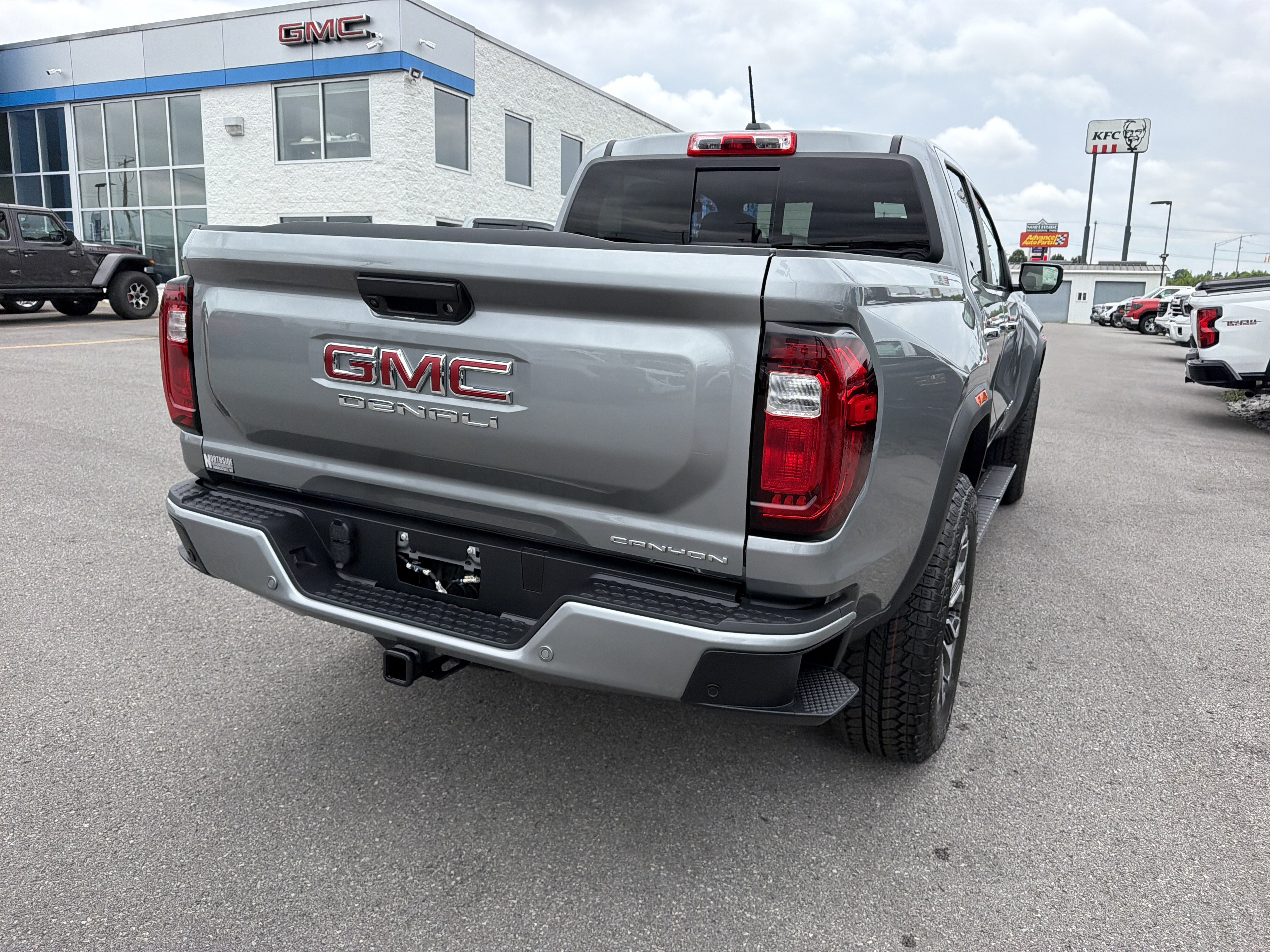 New 2026 GMC Canyon Denali AWD/4WD image 7