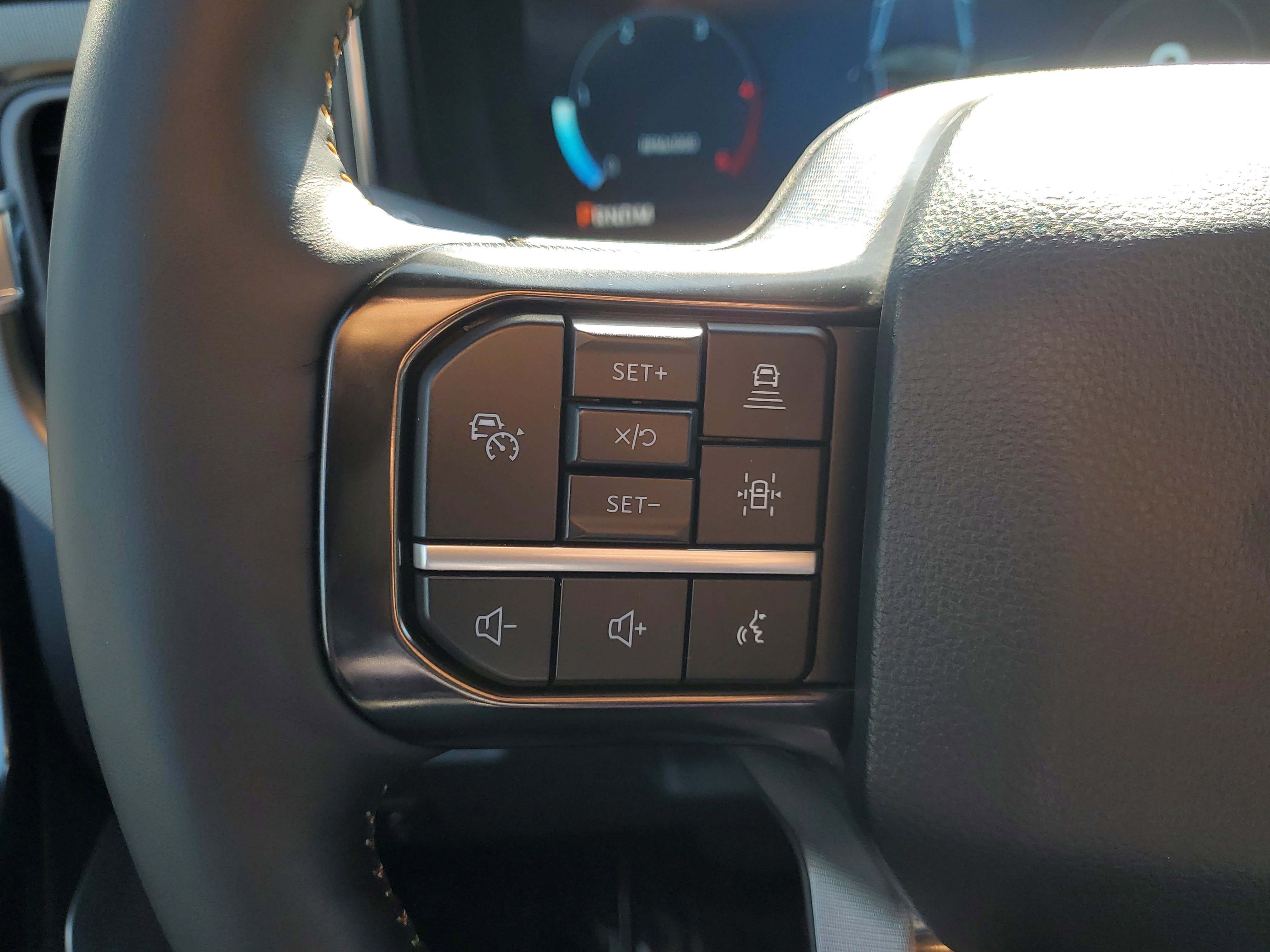 Used 2024 Ford F250 Platinum image 26