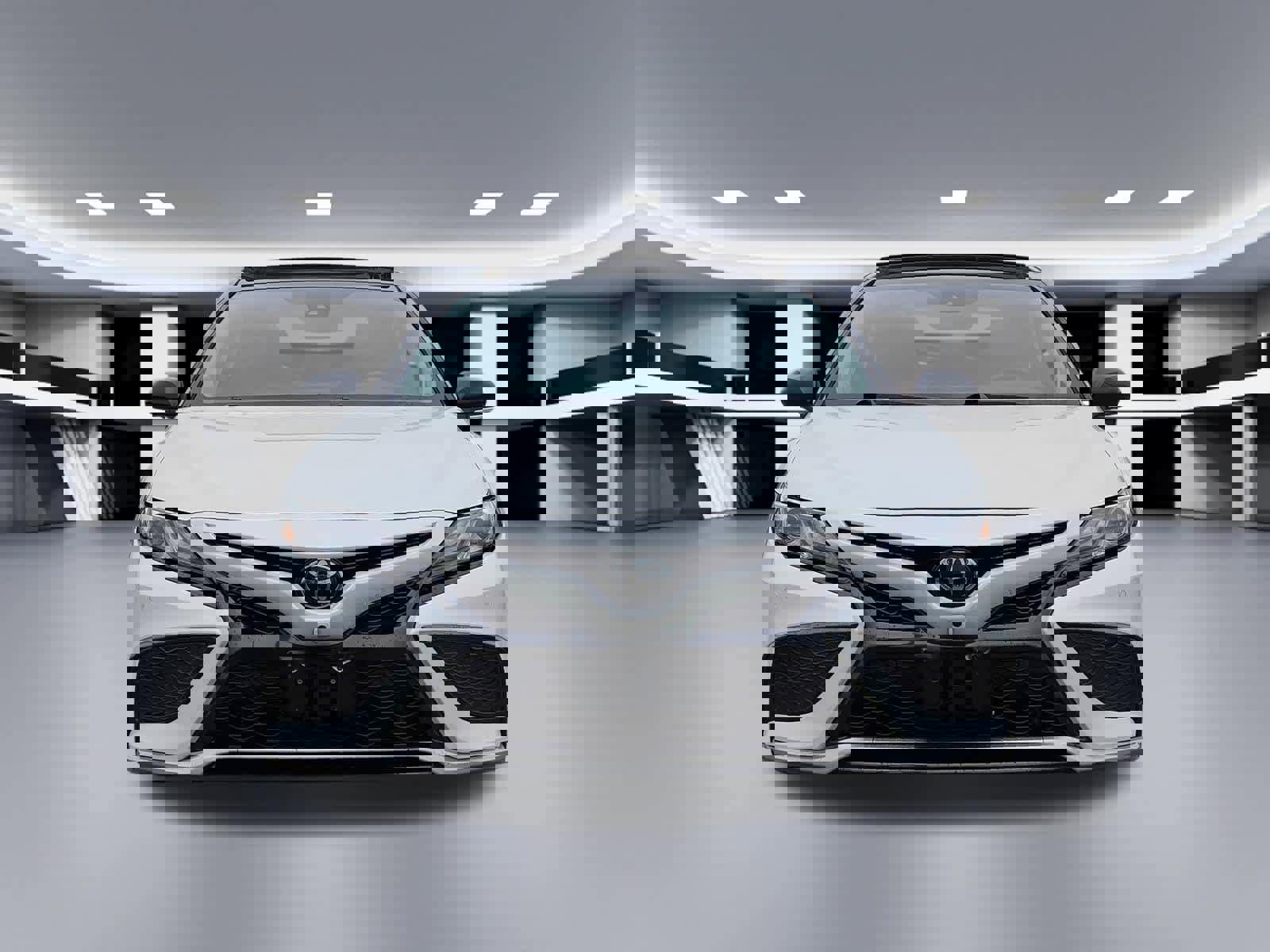 Used 2022 Toyota Camry XSE FWD image 9