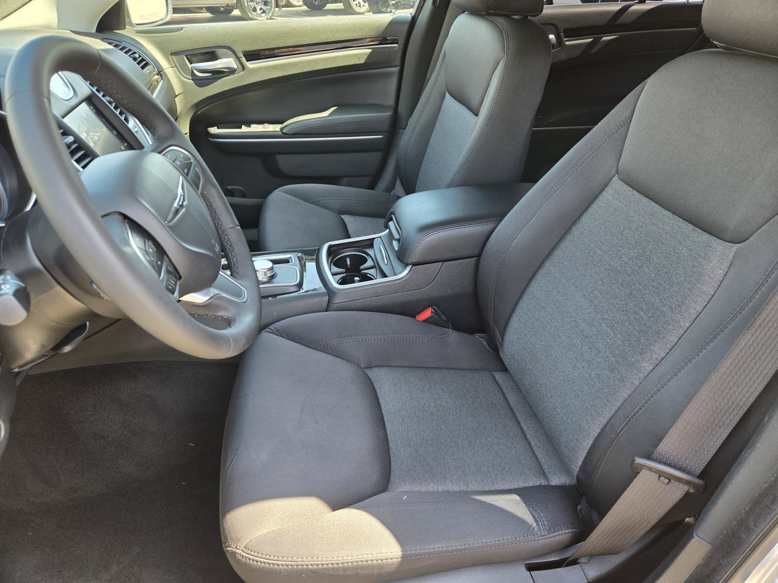 Certified 2023 Chrysler 300 Touring RWD image 21