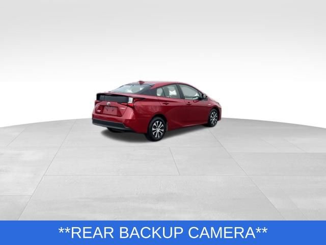 Used 2021 Toyota Prius LE image 5