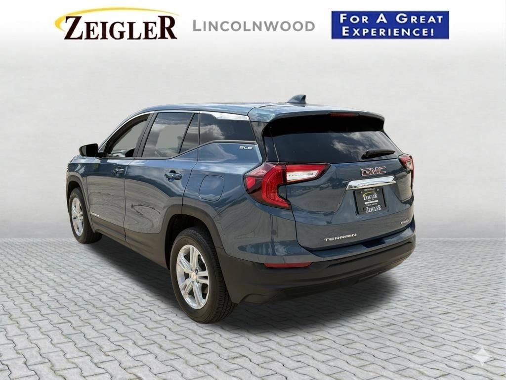 Used 2024 GMC Terrain SLE AWD/4WD image 4