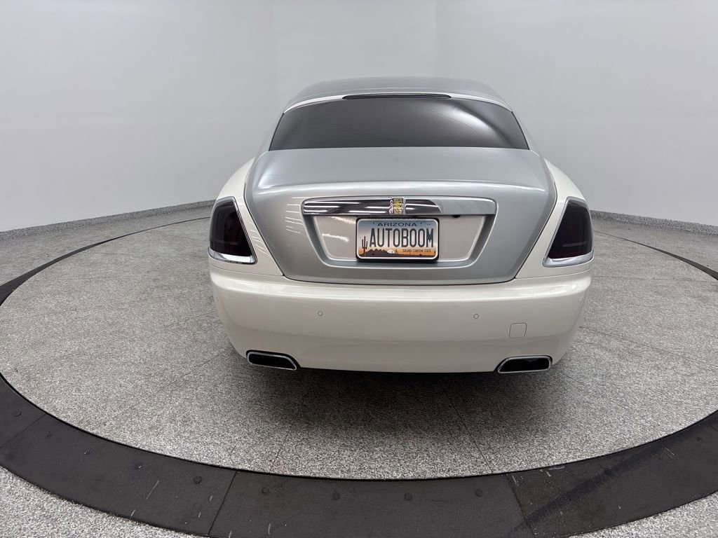 Used 2016 Rolls-Royce Wraith RWD image 9