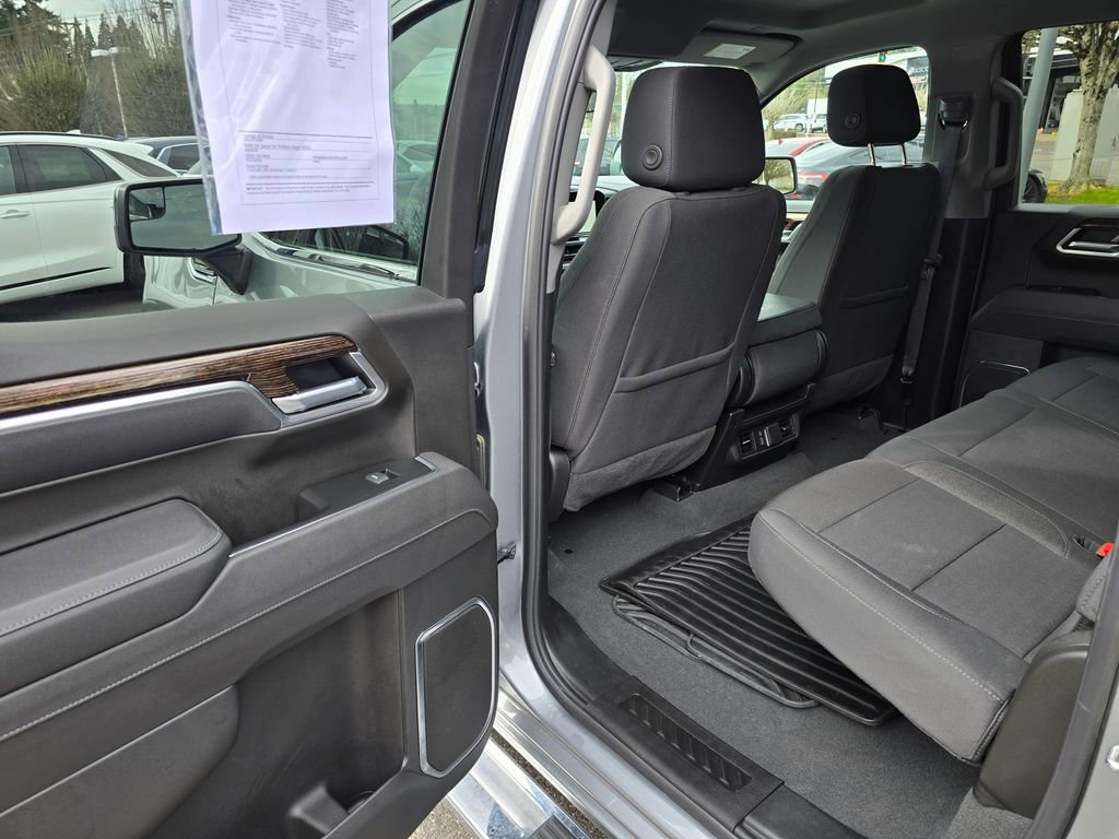 Used 2025 GMC Sierra 1500 SLE AWD/4WD image 16