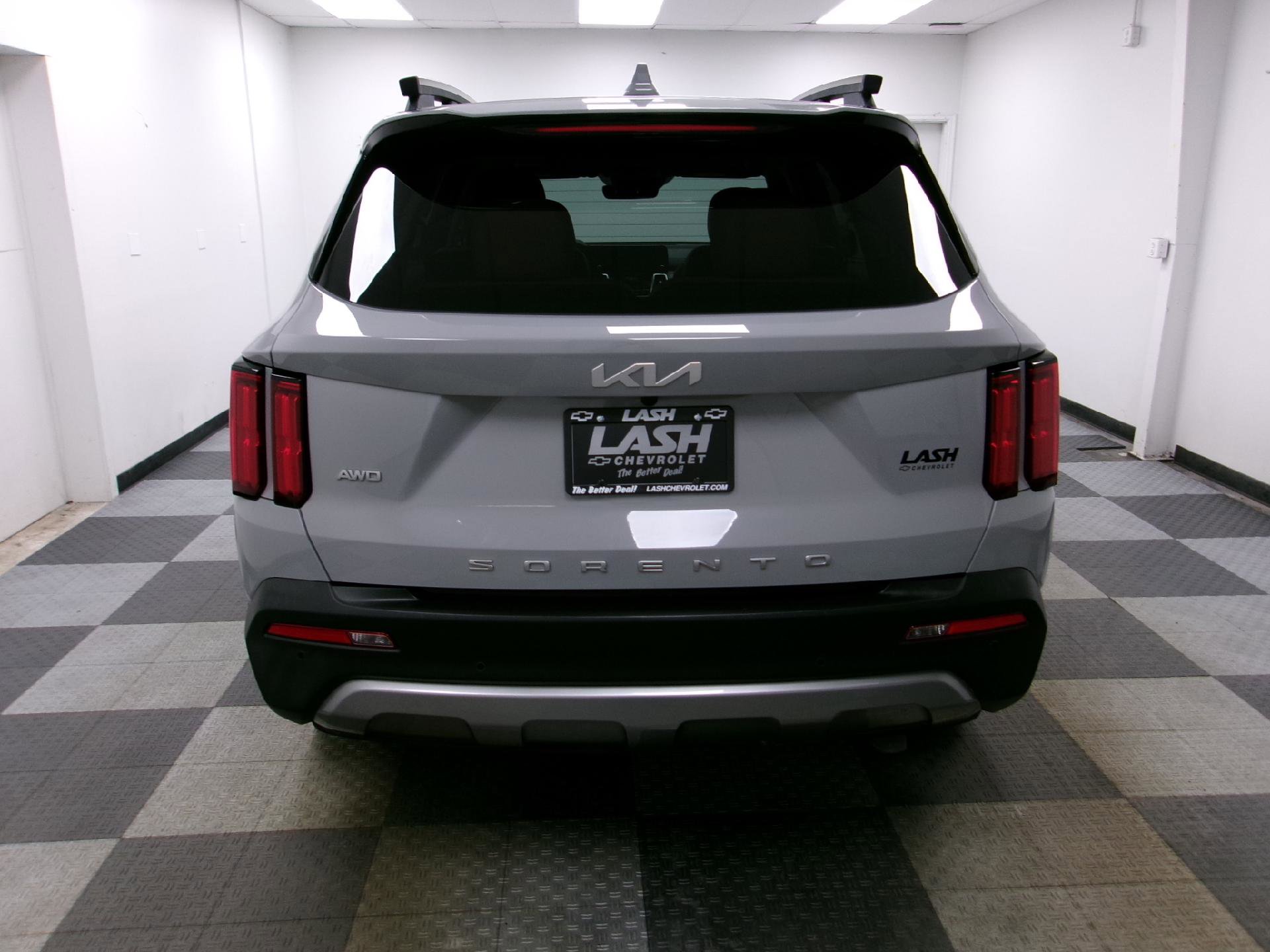 Used 2022 Kia Sorento SX Prestige w/ Rust Color Package image 15