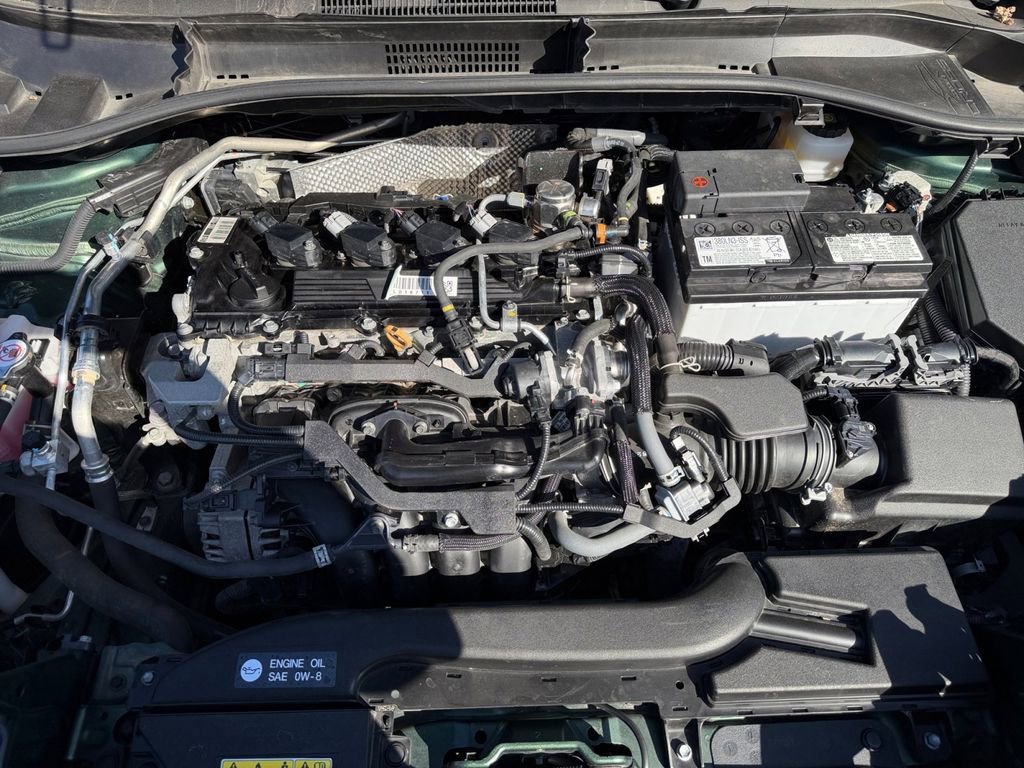 Used 2024 Toyota Corolla Cross XLE image 31