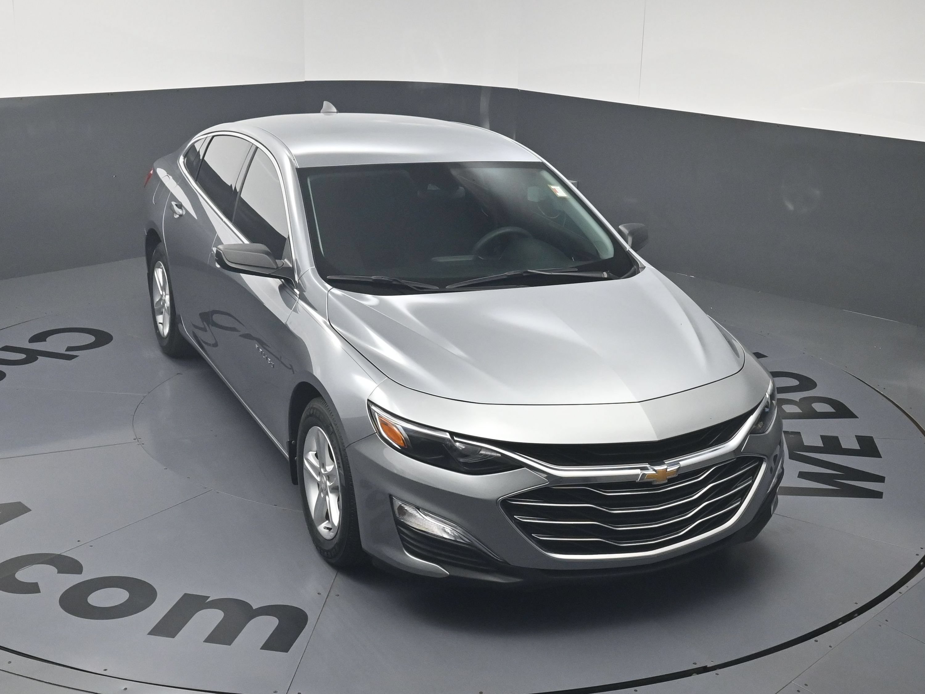 Used 2023 Chevrolet Malibu LS FWD image 30