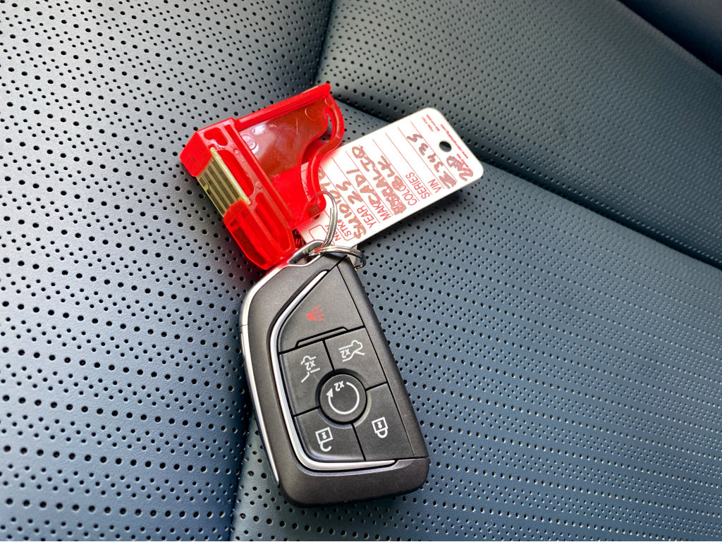 New 2025 Cadillac Escalade IQ Sport 2 image 36