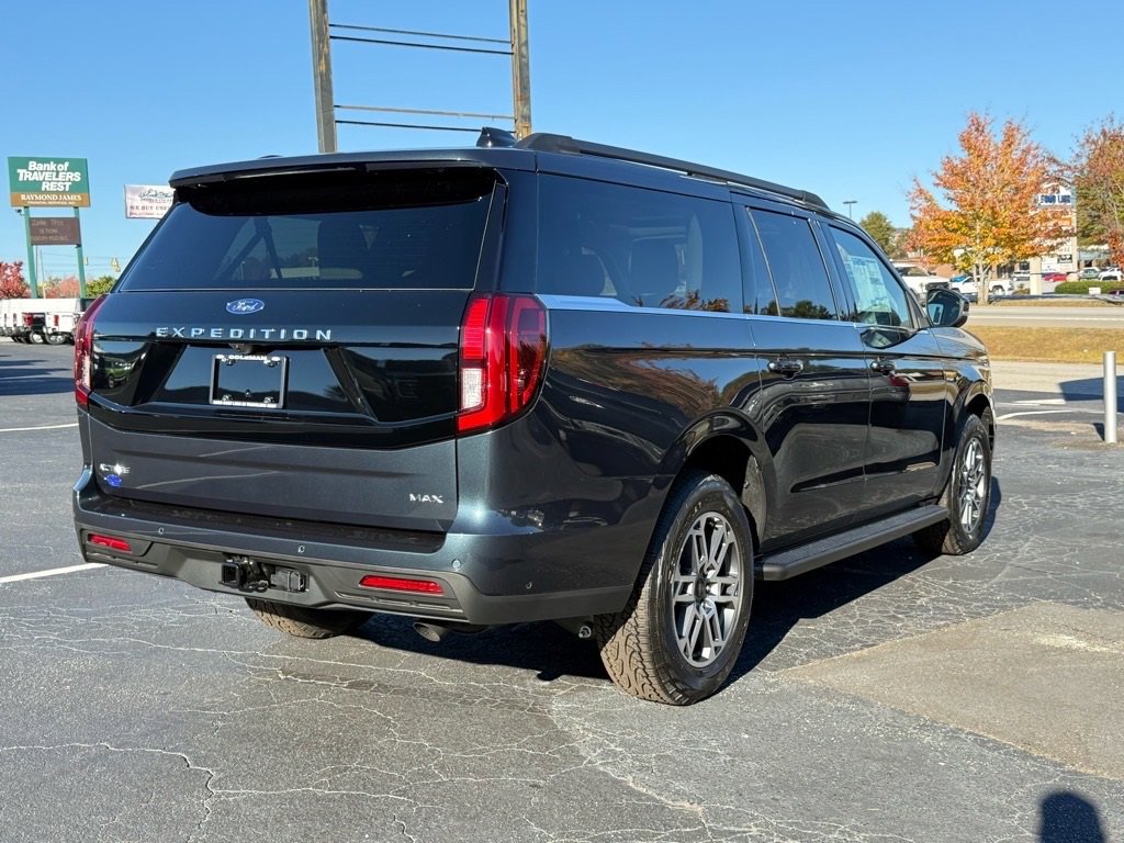 New 2025 Ford Expedition Max Active image 4